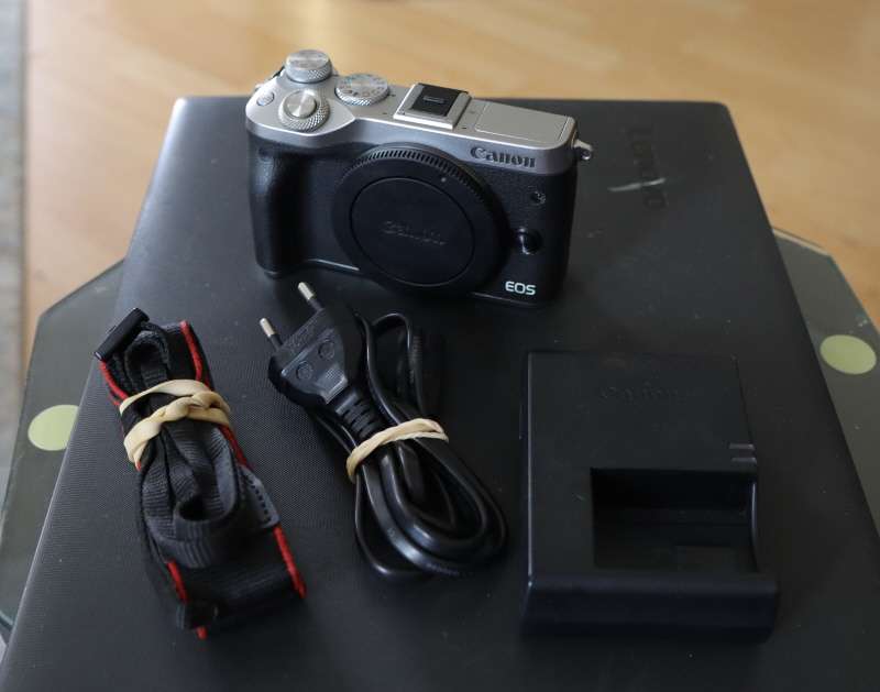 Canon M6 Mark i body, photos show exact item on sale, top condition.
