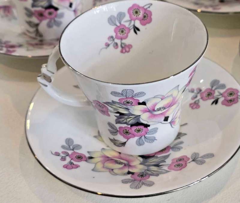 Royal Albert Late 20's Early 1930's Duo's Art Deco