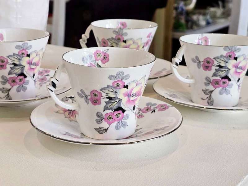 Royal Albert Late 20's Early 1930's Duo's Art Deco