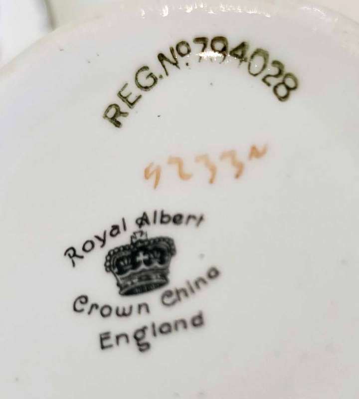 Royal Albert Late 20's Early 1930's Duo's Art Deco