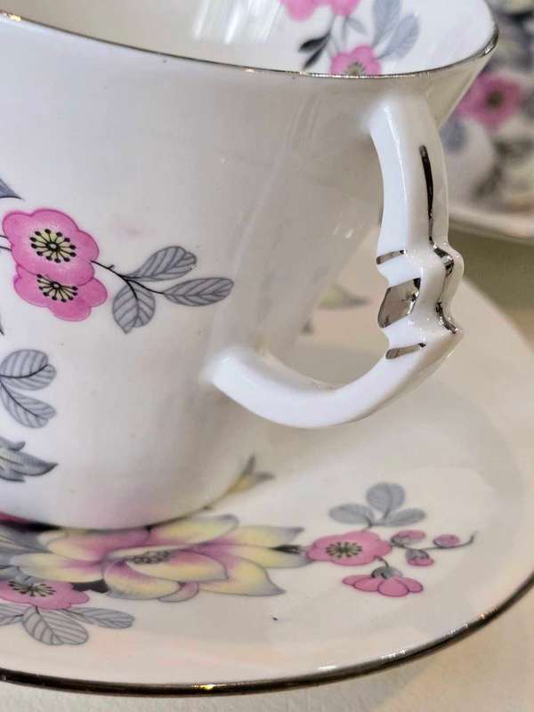 Royal Albert Late 20's Early 1930's Duo's Art Deco