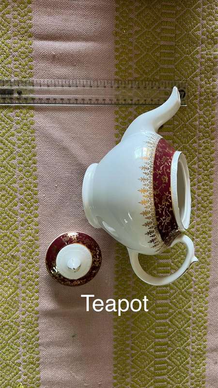 Royal Swan 59pc set - made in England