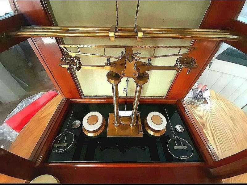 Precision Oertling Balancing Scale