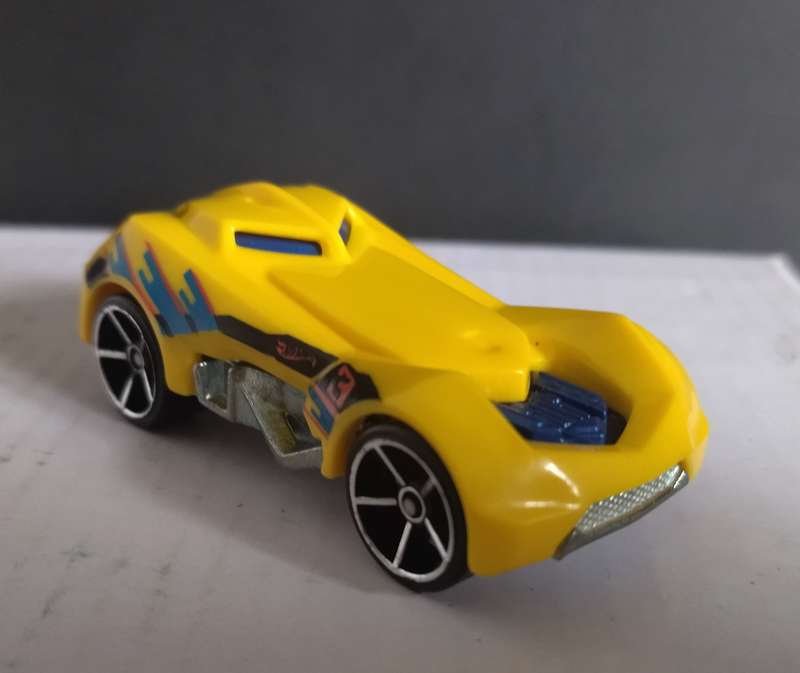 Loose Hot wheels (2)