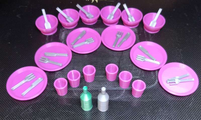 Barbie kitchen cutlery