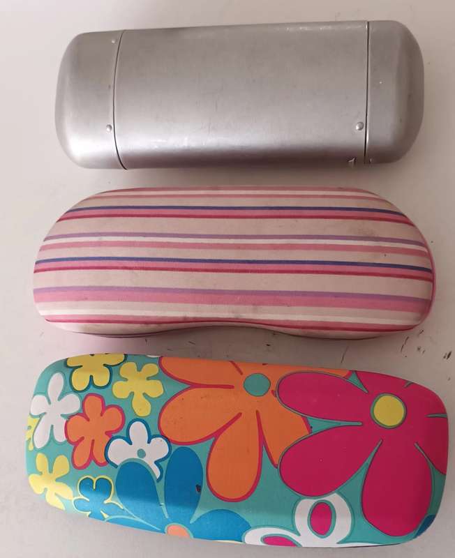 3x Spectacle/Sunglasses Cases.