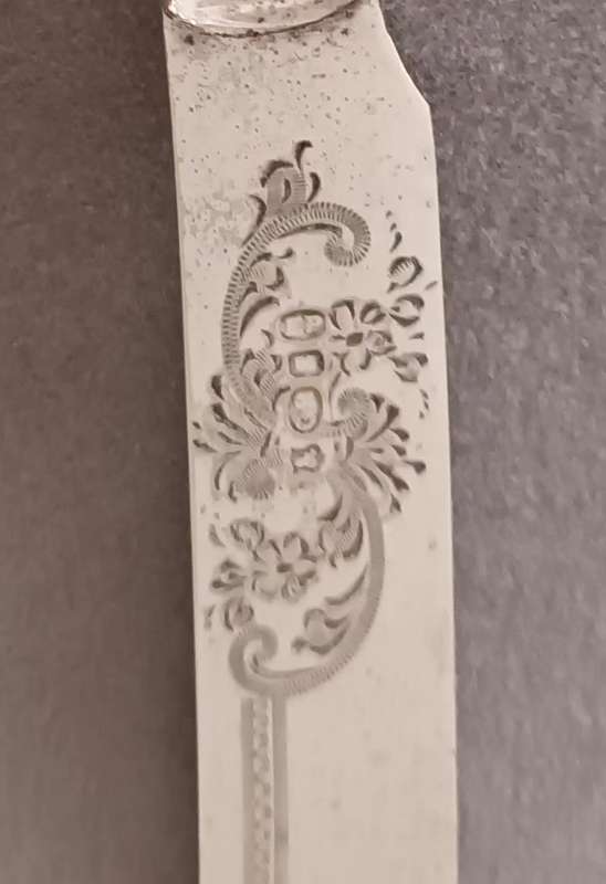 Exquisite Vintage Knife with Mother of Pearl Handle.