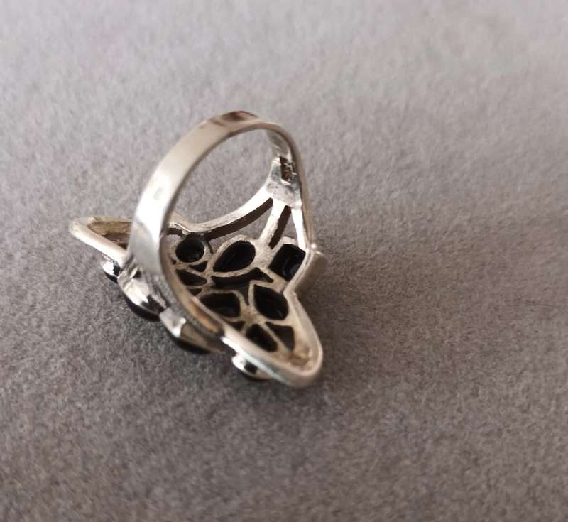 Exquisite Bulky Sterling Silver Ring with Black Onyx & Marcasite's.