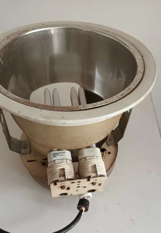 Patio/Lapa Heavy Duty Outdoor Light. Height 20cm. Diameter 22.5cm.
