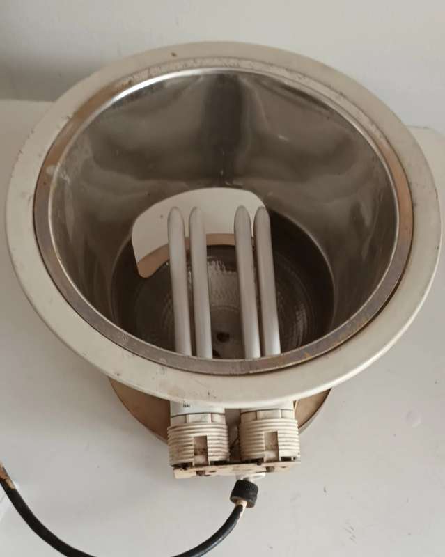 Patio/Lapa Heavy Duty Outdoor Light. Height 20cm. Diameter 22.5cm.