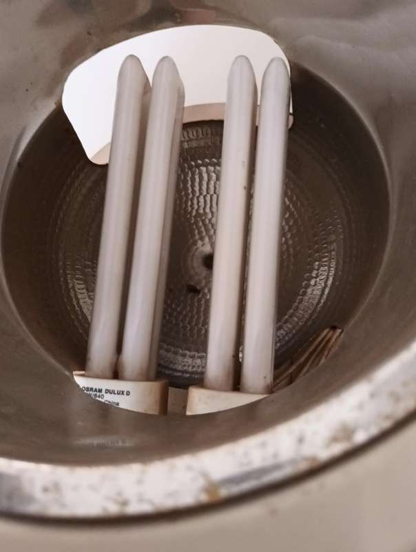 Patio/Lapa Heavy Duty Outdoor Light. Height 20cm. Diameter 22.5cm.