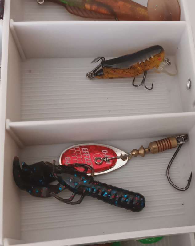 Master Box Fishing Tackle Box. Fully stocked with more than 100 items.