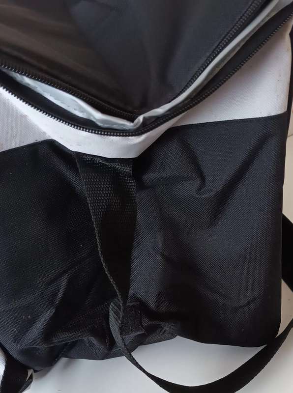 22.5 Liter Cooler Bag.