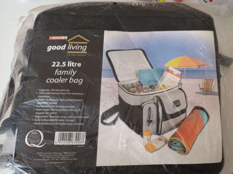 22.5 Liter Cooler Bag.