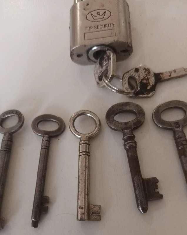 Antique/ Vintage keys & Lock.