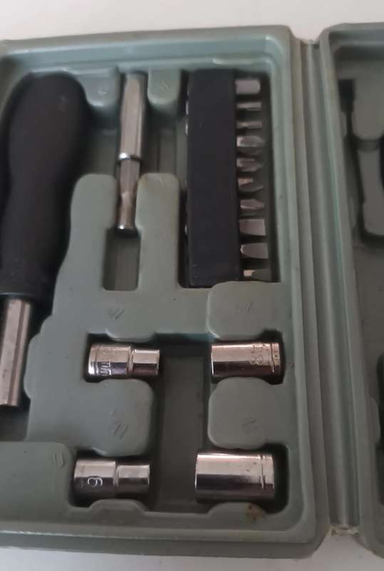 Multi Tool Set.