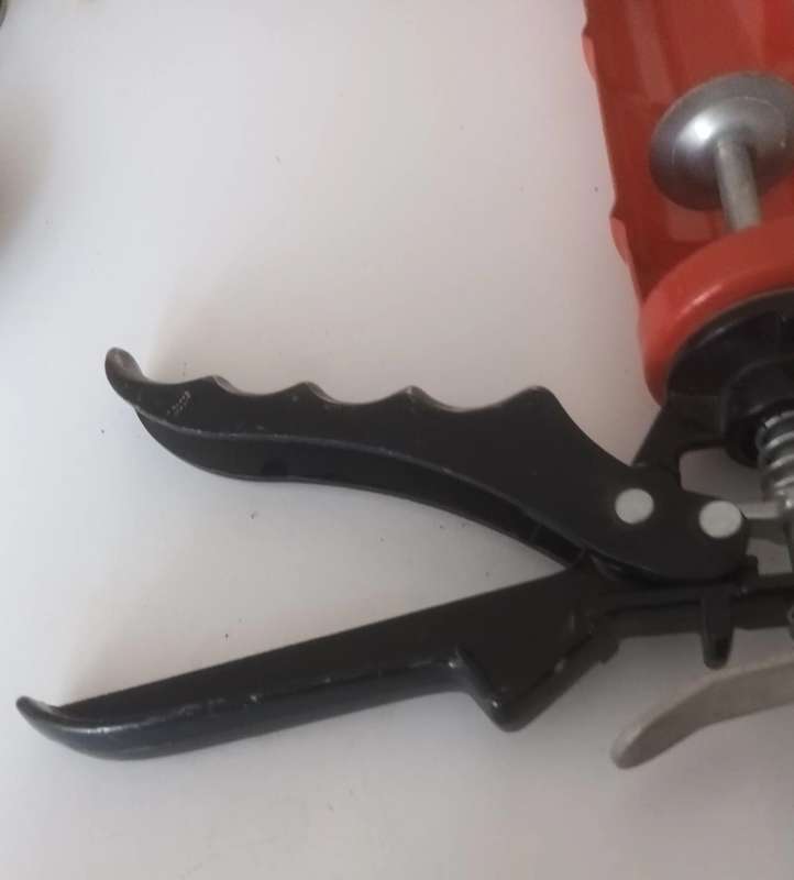 Silicone Gun.