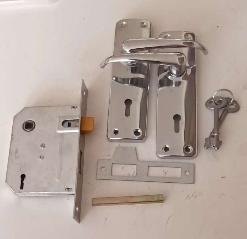 Door Handles, Lock & Keys. New.