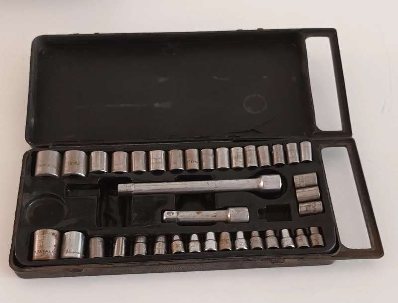 Incomplete Socket Set