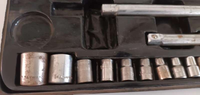 Incomplete Socket Set