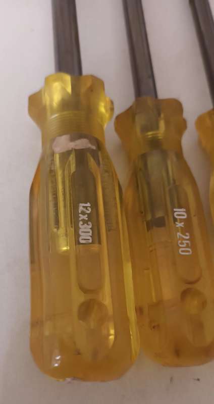 3x Screwdrivers. 300mm, 250mm & 200mm.