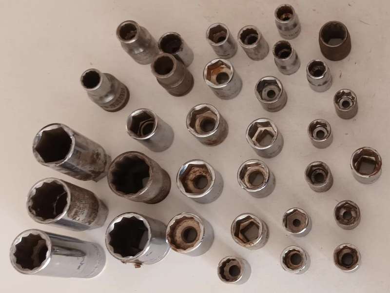 Sockets Lot.