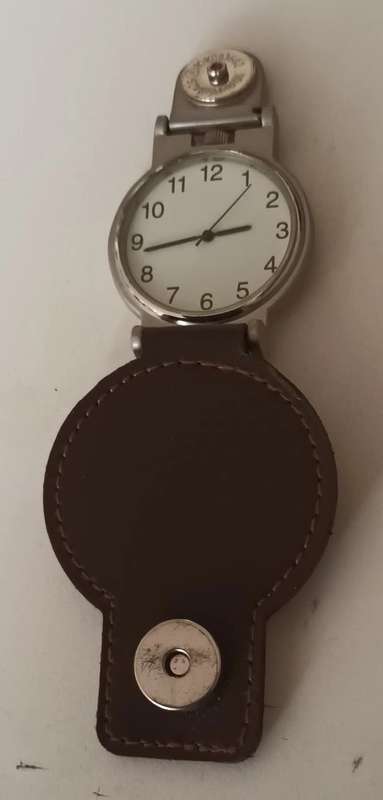 Men's pocket Watch. Needs a battery. Working.