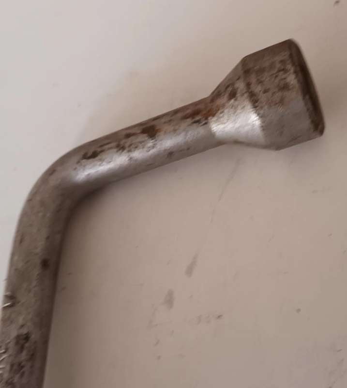 GEDORE Socket Spanner 17/10. Length 28cm. Diameter 200mm.