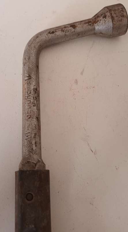 GEDORE Socket Spanner 17/10. Length 28cm. Diameter 200mm.
