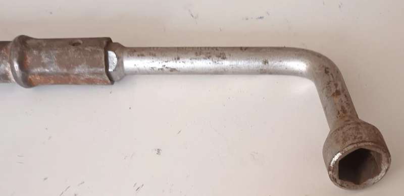 GEDORE Socket Spanner 17/10. Length 28cm. Diameter 200mm.