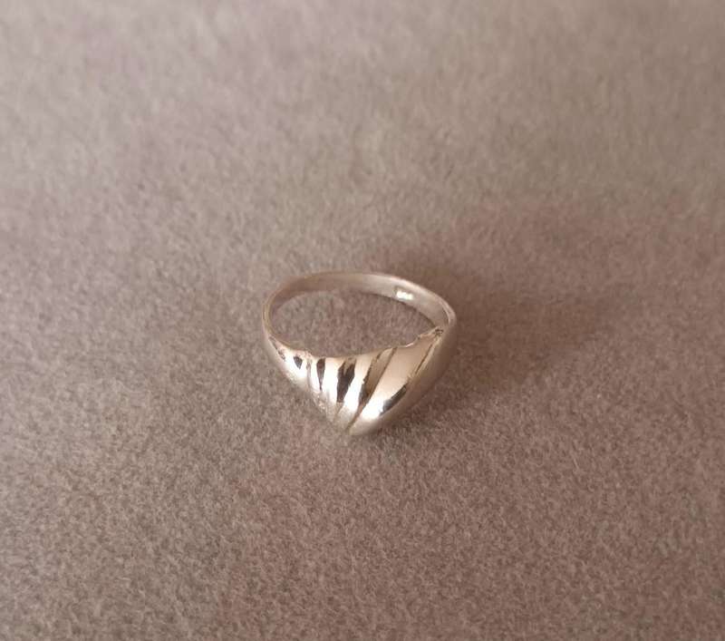 Unique Design Sterling Silver Ring.