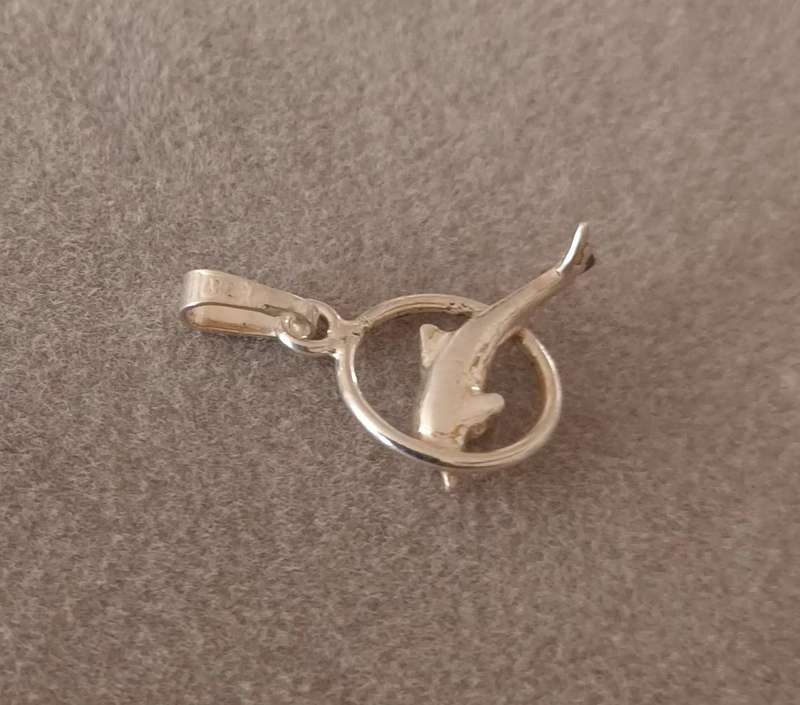 Sterling Silver Dolphin Pendant. 14x14mm.