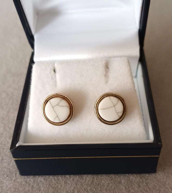Lovely Gold Plated & Marble Earrings. Diameter 10mm.