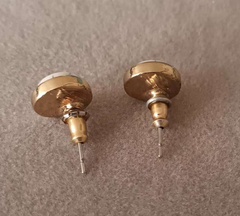 Lovely Gold Plated & Marble Earrings. Diameter 10mm.