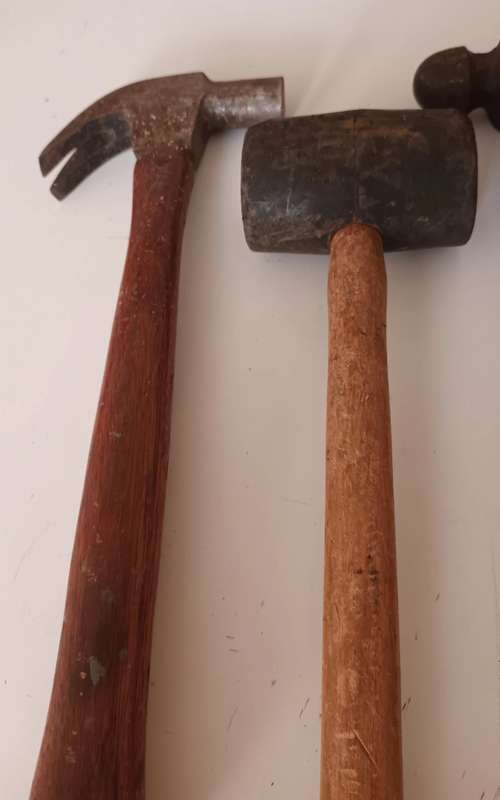 3x Hammers
