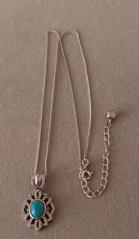 Stunning Sterling Silver Chain with Turquoise Pendant. Length 50cm. Pendant 30x18mm.