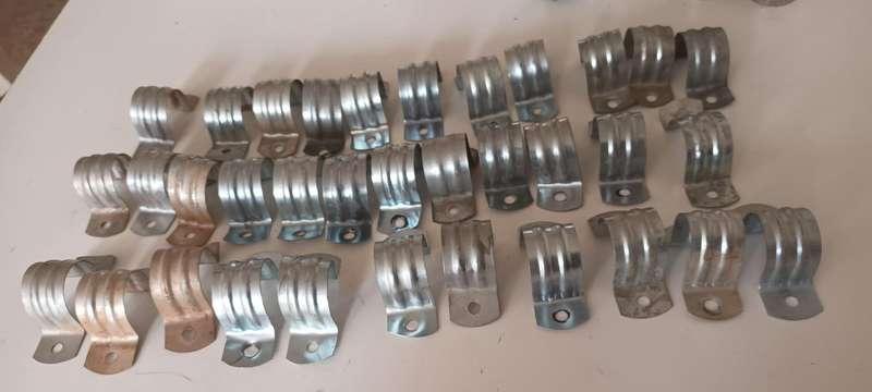 33x Heavy Duty 25mm Pipe Straps.