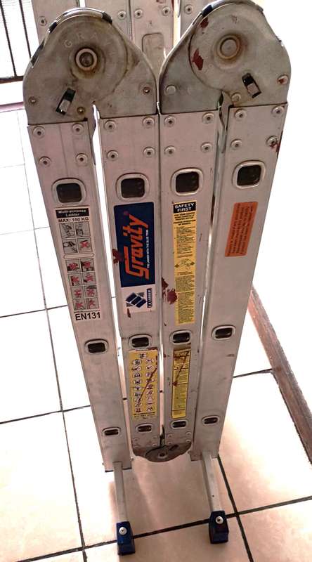 GRAVITY Multi-Purpose Folding Ladder. 4m x35mm. FOR COLLECTION ONLY!!!