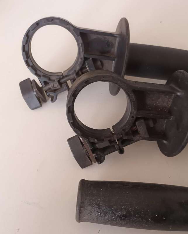 3x Drill Handles.