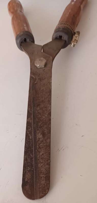Vintage Round Nose Garden Sheers.