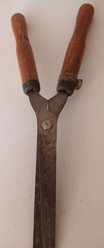 Vintage Round Nose Garden Sheers.