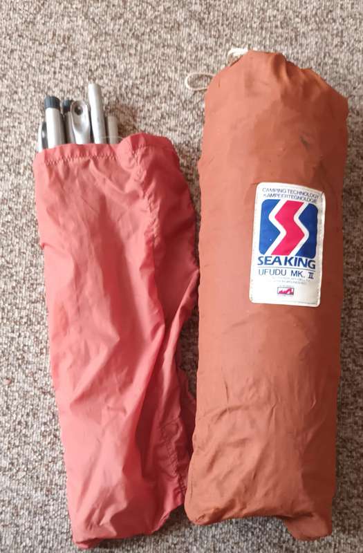 3 MAN HIKER'S TENT MADE BY SEAKING.