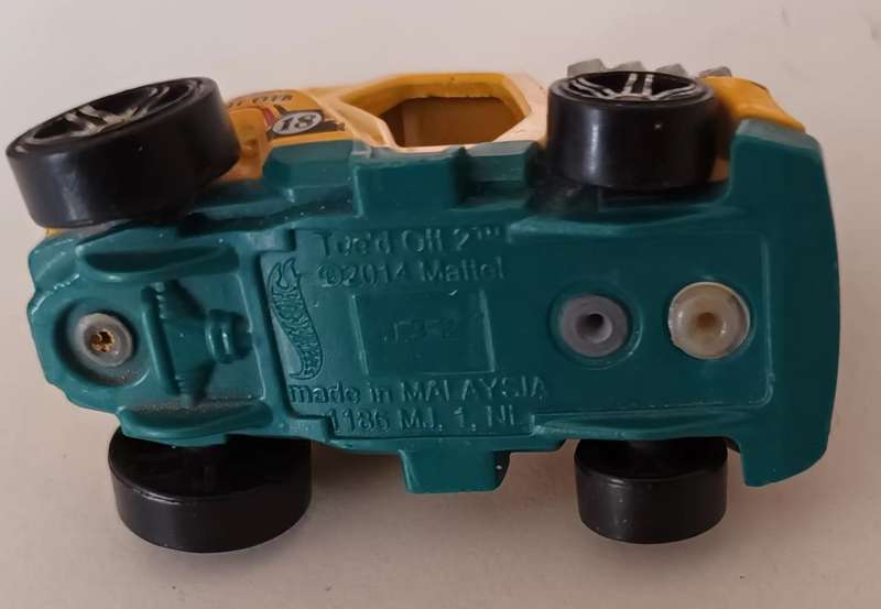 HOT WHEELS "Tee'd Off 2". 2014. MATTEL. Made in Malaysia.