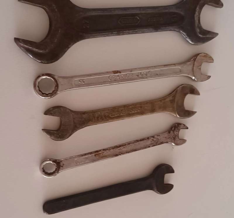 Lot of Spanners. 16 pieces. Various Sizes.