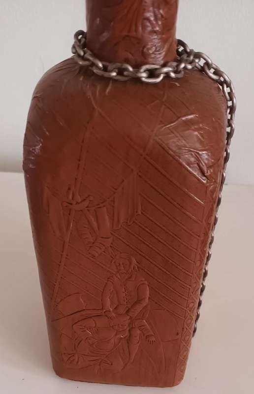 STUNNING VINTAGE MIQUEL DE CERVANTES DECANTER (HAND MADE IN SPAIN). COLLECTABLE.