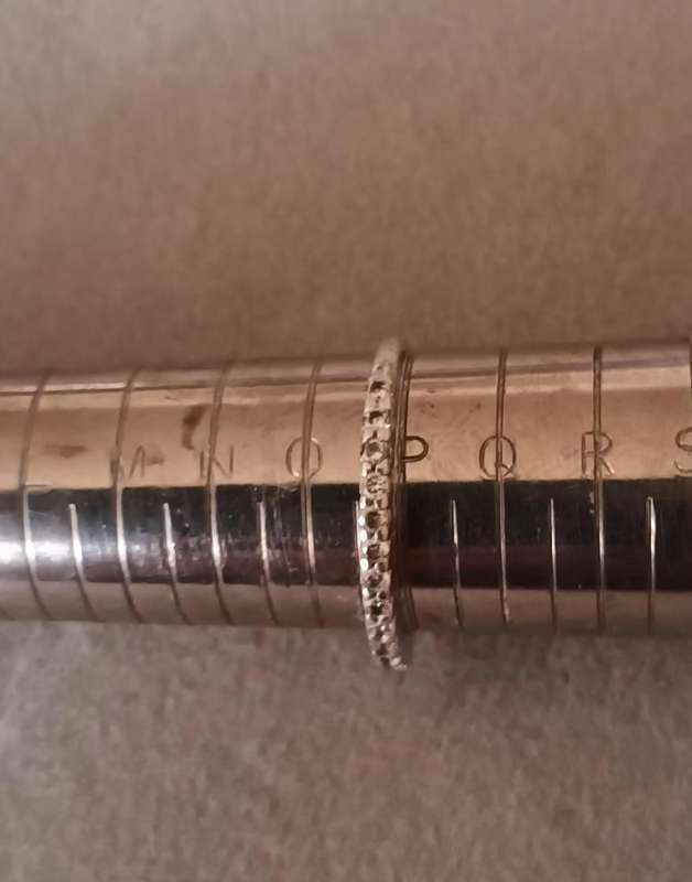 Sterling Silver Half Eternity Ring. Size P.