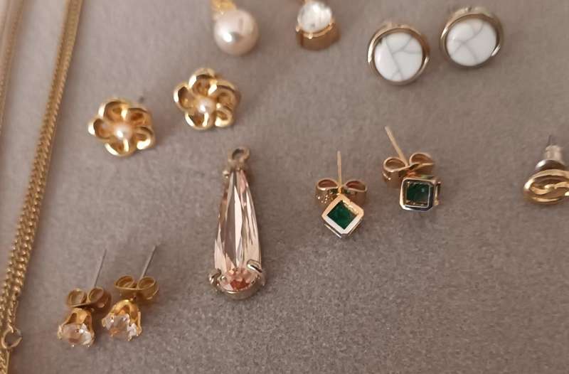 Lot of Gold Plated Jewellery.