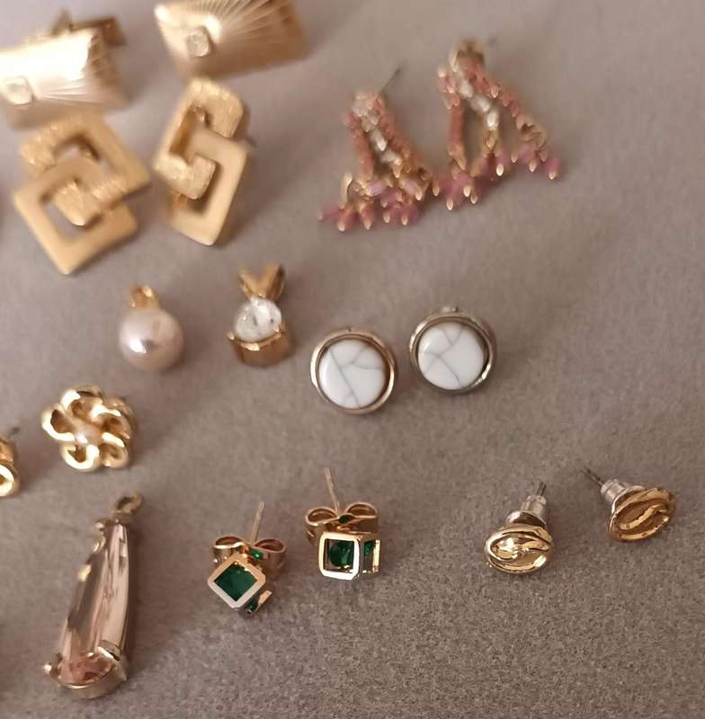 Lot of Gold Plated Jewellery.