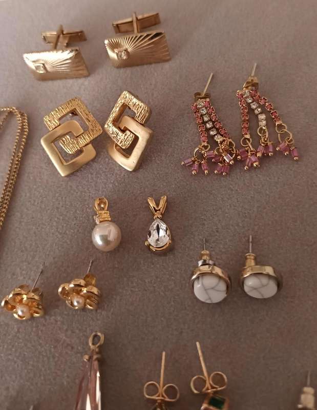 Lot of Gold Plated Jewellery.