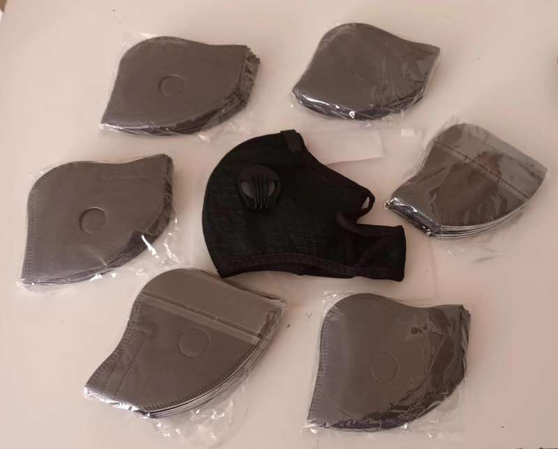 Protective Reusable Multiple Filter Layered Face Mask with 60x Carbon Filters Pads. New.